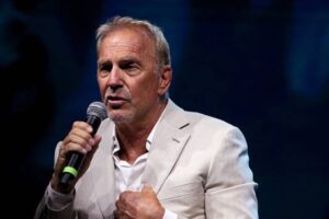 kevin costner net worth