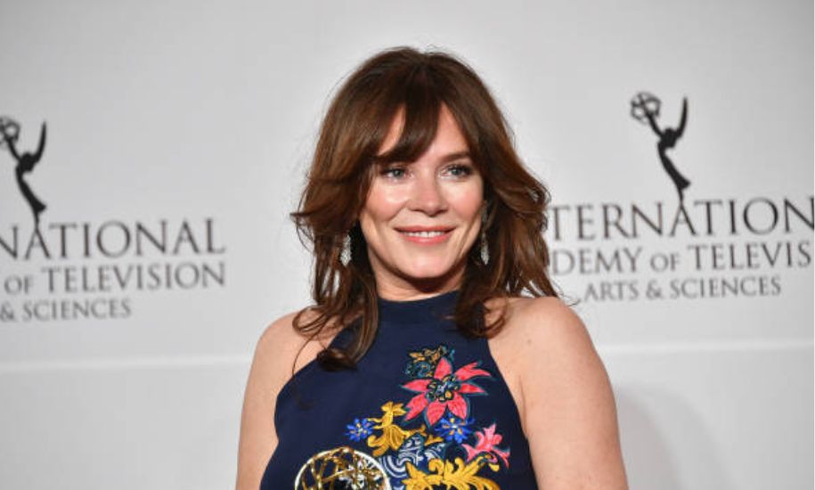 anna friel